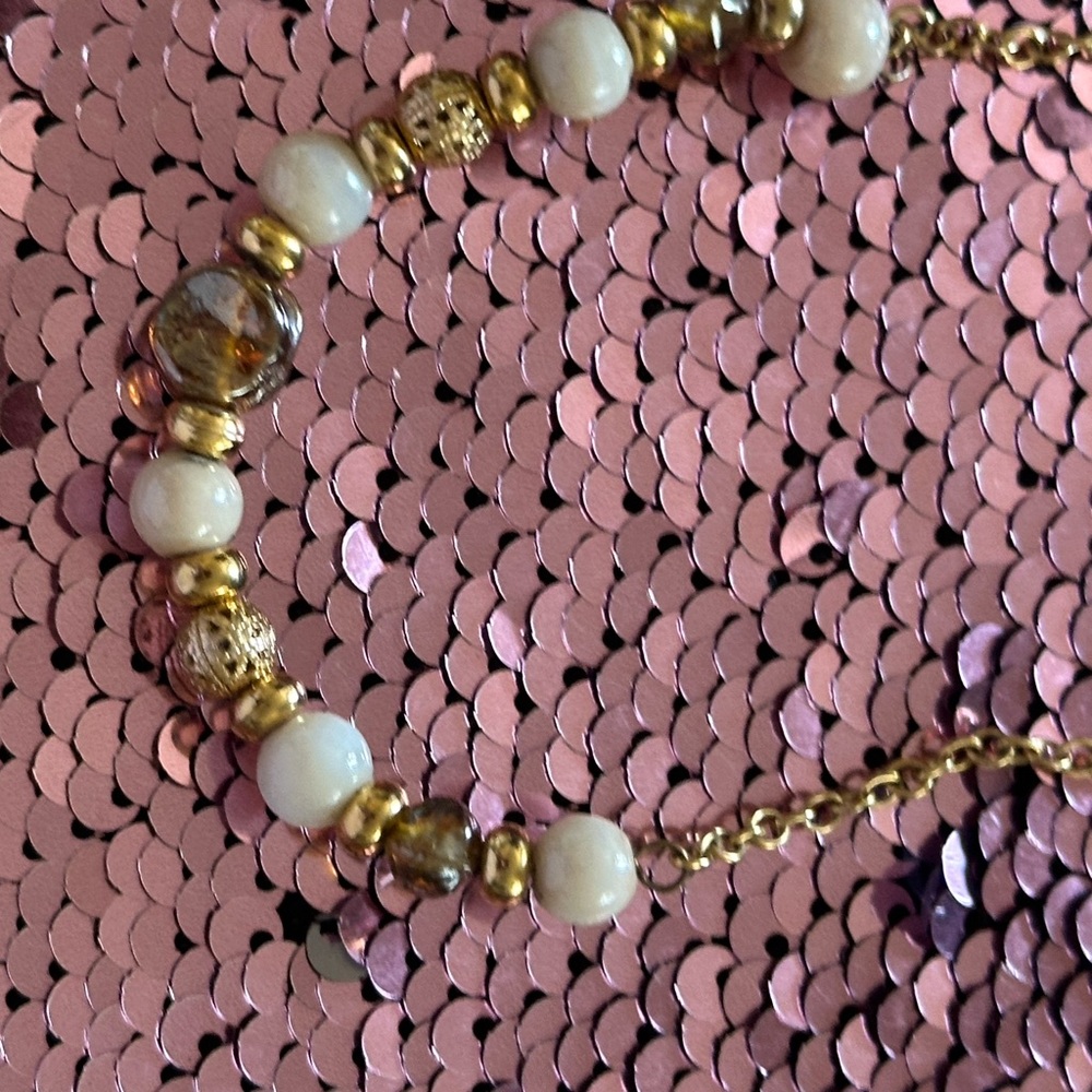 Pearl and crystal necklace - Picture 2 of 5